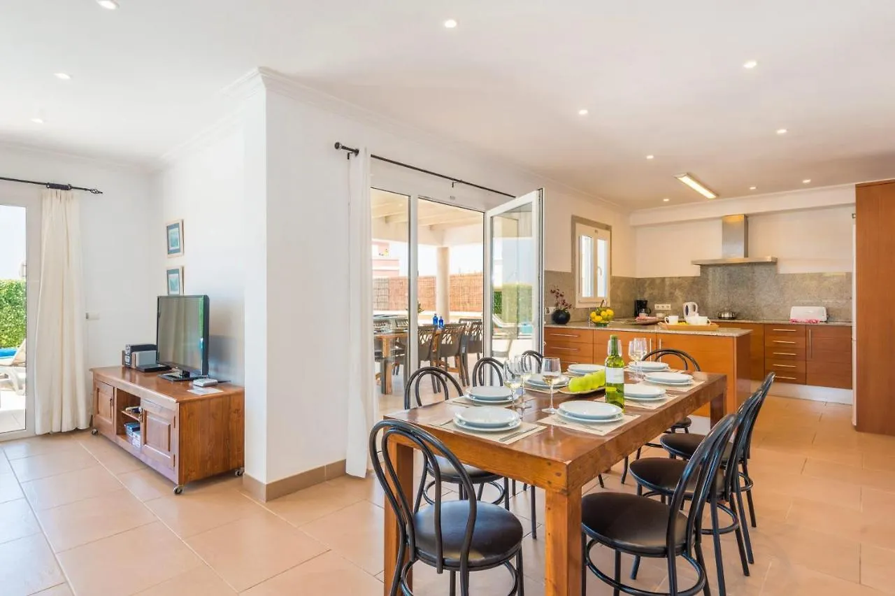 Gris 4 Bedroom Villa, Cala'N Forcat Cala'N Blanes  Villa Cala'N Blanes (Menorca)