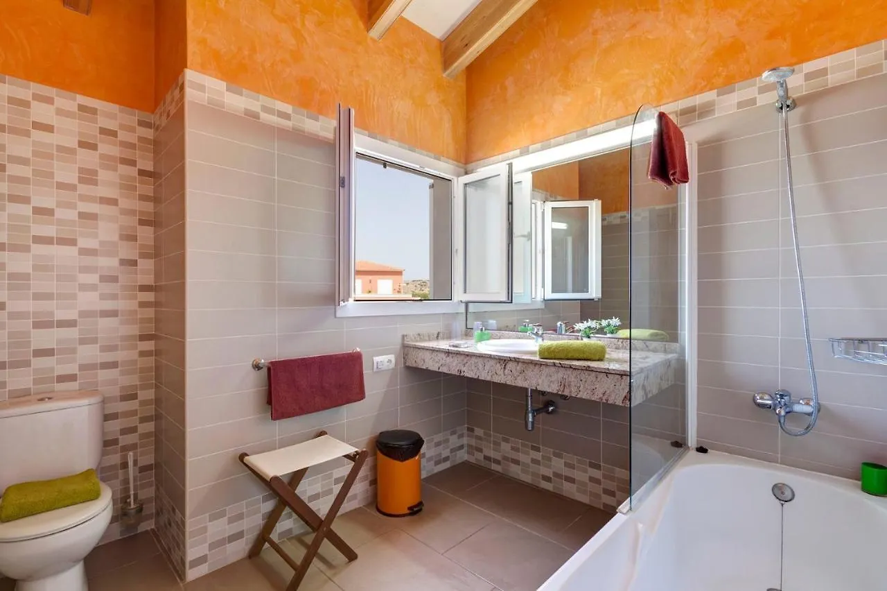 Gris 4 Bedroom Villa, Cala'N Forcat Cala'N Blanes  Villa Cala'N Blanes (Menorca)